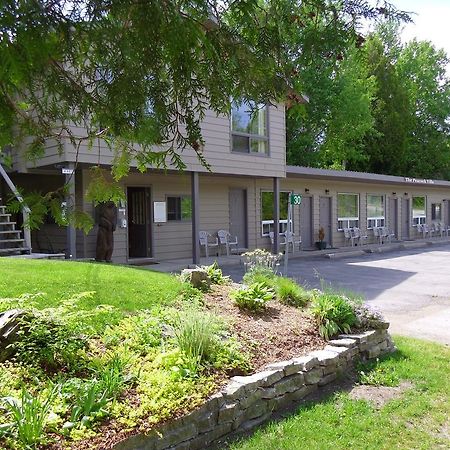 Peacock Villa Motel Tobermory Exterior foto